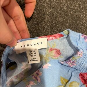 NWOT Topshop midi dress with tie detail in vintage floral print